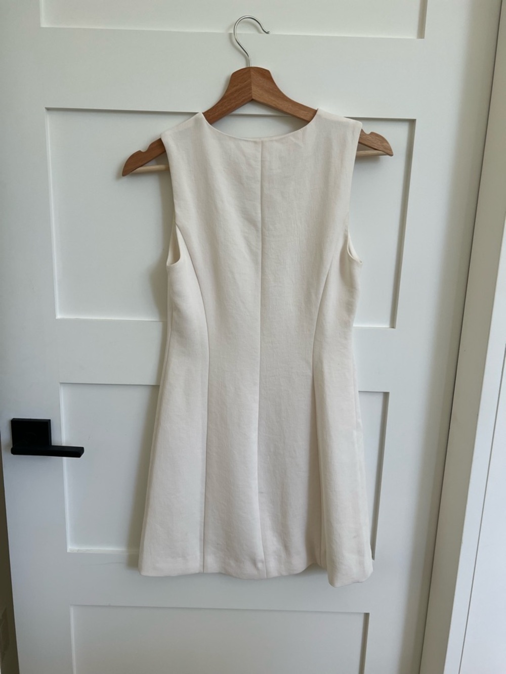 Aria Crepe Button-Front Mini Dress in White - Picture 4 of 5
